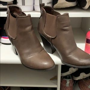 Carlos booties